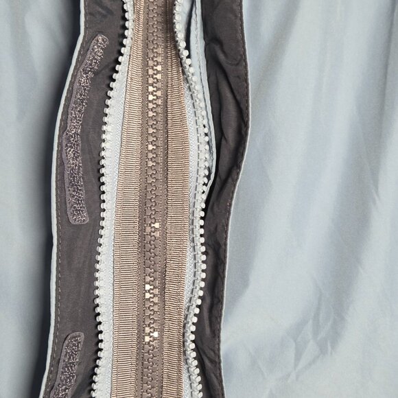 The North Face Summit Series Gore-Tex Jacket, Lt Blue/Gray Blue - Size: Lg Women - Picture 7 of 10